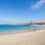 Home2book Cozy Flat Americas Beach, Pool Appartement