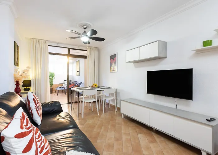 Apartment Home2book Cozy Flat Americas Beach, Pool