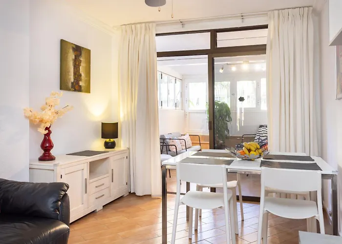 Apartment Home2book Cozy Flat Americas Beach, Pool